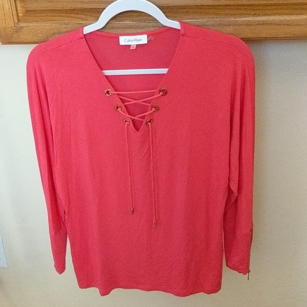 Beautiful top from Calvin Klein new size xs